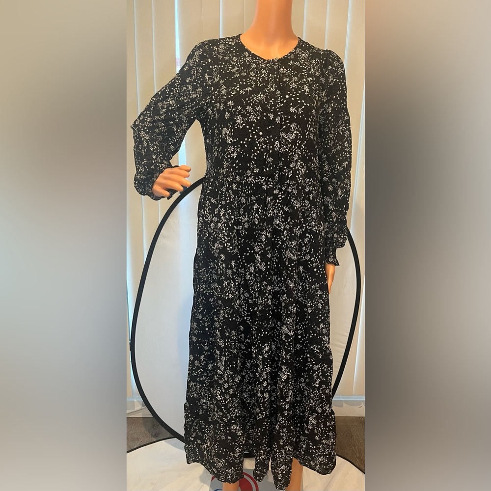 Zara Black and White Floral Long Sleeve Dress